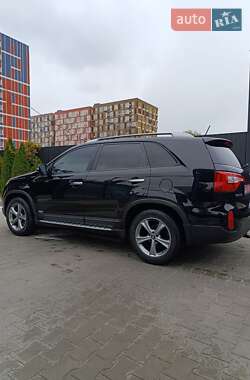 Внедорожник / Кроссовер Kia Sorento 2014 в 