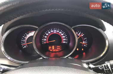 Внедорожник / Кроссовер Kia Sorento 2012 в 