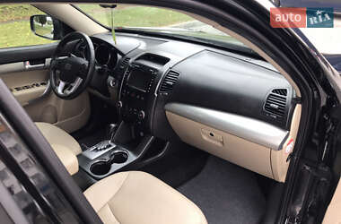 Внедорожник / Кроссовер Kia Sorento 2012 в 