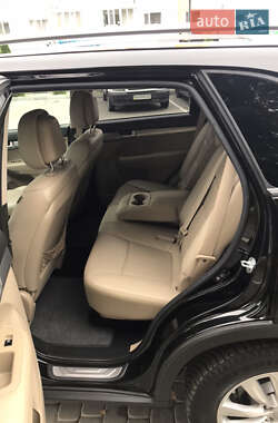 Внедорожник / Кроссовер Kia Sorento 2012 в 
