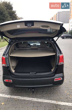 Внедорожник / Кроссовер Kia Sorento 2012 в 