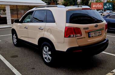Внедорожник / Кроссовер Kia Sorento 2011 в 