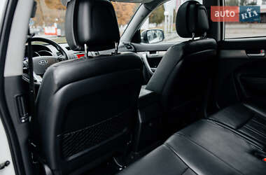 Внедорожник / Кроссовер Kia Sorento 2010 в 