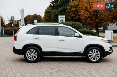 Внедорожник / Кроссовер Kia Sorento 2010 в 