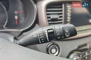 Внедорожник / Кроссовер Kia Sorento 2015 в 