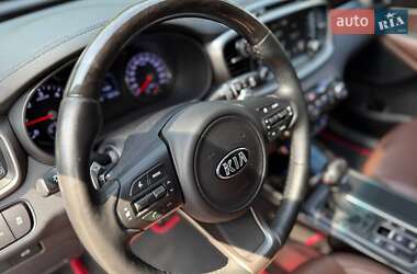 Позашляховик / Кросовер Kia Sorento 2017 в 