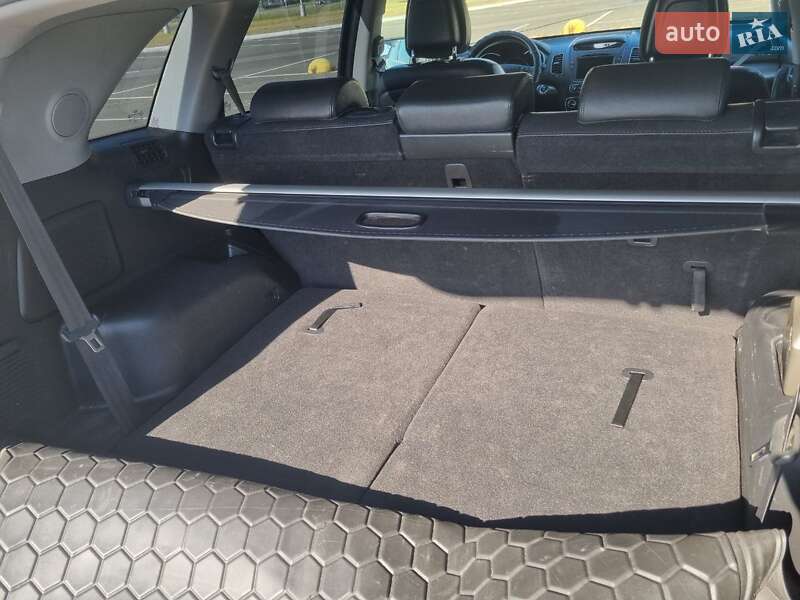 Позашляховик / Кросовер Kia Sorento 2014 в Києві