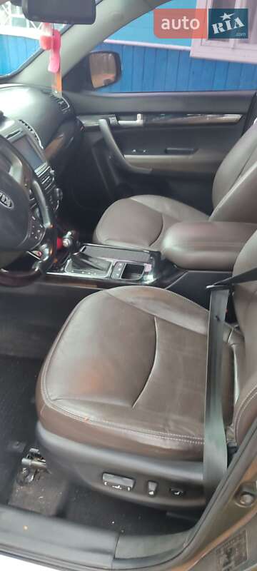 Внедорожник / Кроссовер Kia Sorento 2013 в Камне-Каширском