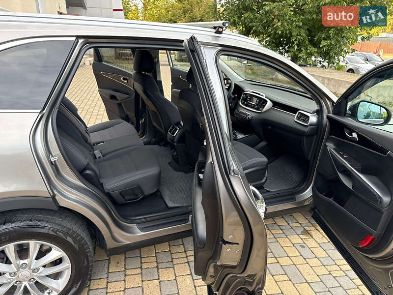 Позашляховик / Кросовер Kia Sorento 2016 в Одесі фото 21 Позашляховик / Кросовер Kia Sorento 2016 в Одесі