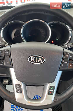 Внедорожник / Кроссовер Kia Sorento 2012 в 