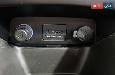 Внедорожник / Кроссовер Kia Sorento 2012 в 