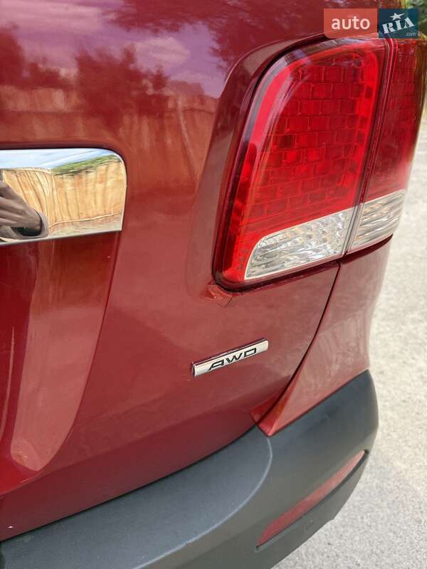 Внедорожник / Кроссовер Kia Sorento 2010 в Днепре
