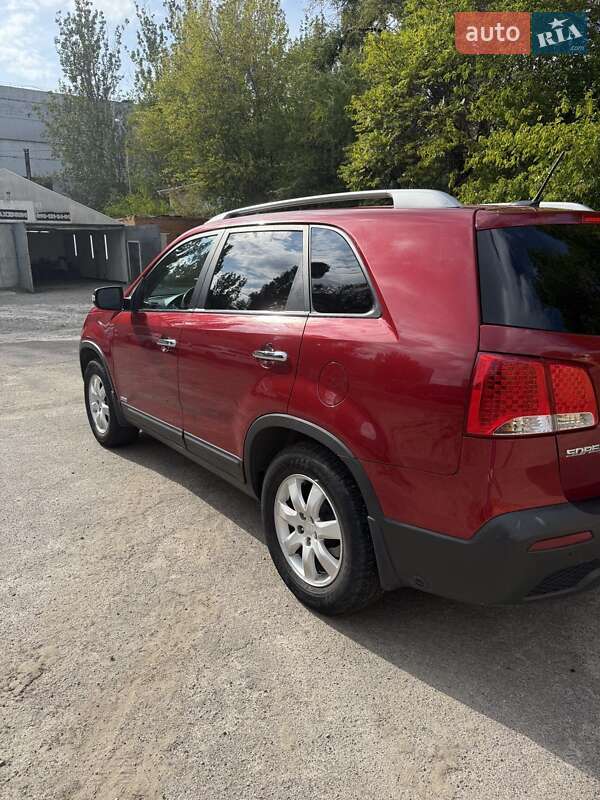 Внедорожник / Кроссовер Kia Sorento 2010 в Днепре
