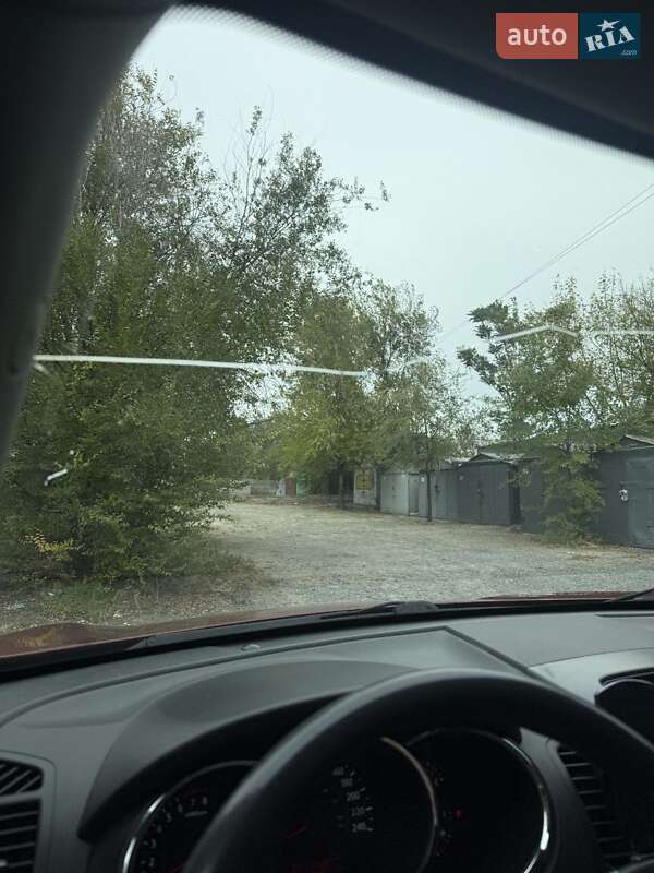 Внедорожник / Кроссовер Kia Sorento 2010 в Днепре