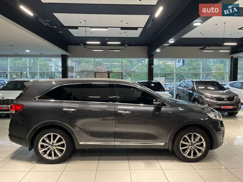 Внедорожник / Кроссовер Kia Sorento 2015 в Одессе
