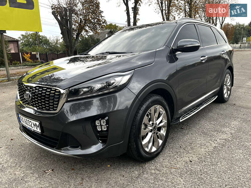 Позашляховик / Кросовер Kia Sorento 2017 в Первомайську