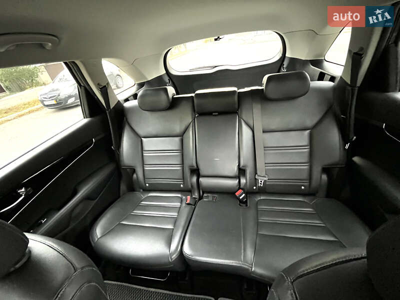 Позашляховик / Кросовер Kia Sorento 2017 в Первомайську