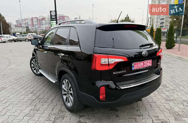 Внедорожник / Кроссовер Kia Sorento 2014 в 