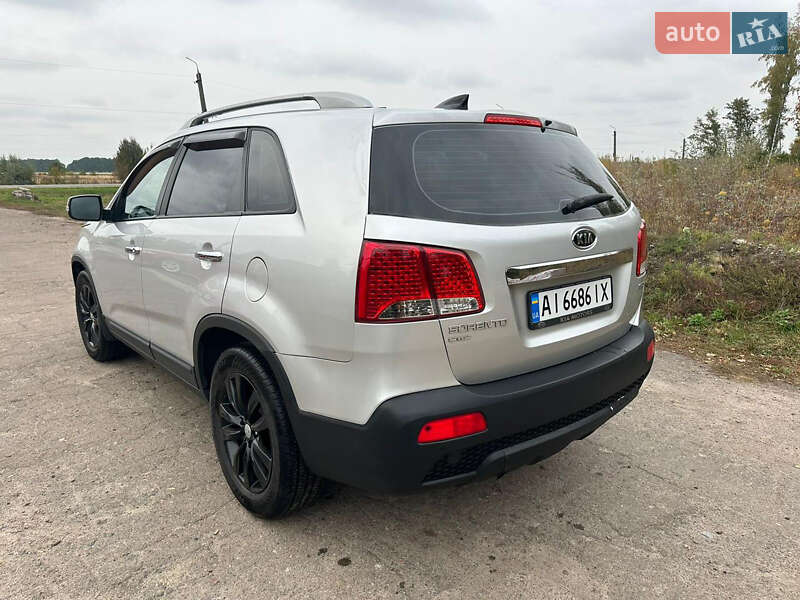 Позашляховик / Кросовер Kia Sorento 2012 в Козелеці