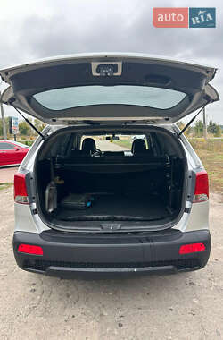 Внедорожник / Кроссовер Kia Sorento 2012 в 