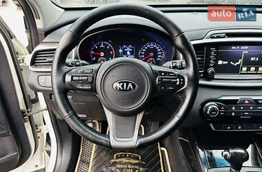 Внедорожник / Кроссовер Kia Sorento 2015 в 