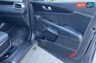 Внедорожник / Кроссовер Kia Sorento 2016 в 