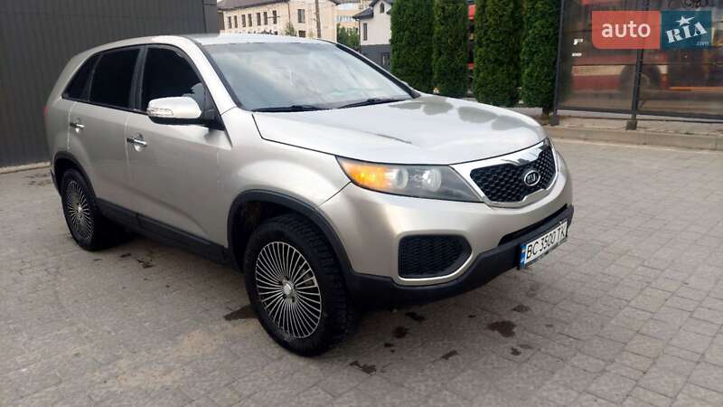 Позашляховик / Кросовер Kia Sorento 2012 в Львові