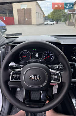 Позашляховик / Кросовер Kia Sorento 2021 в 