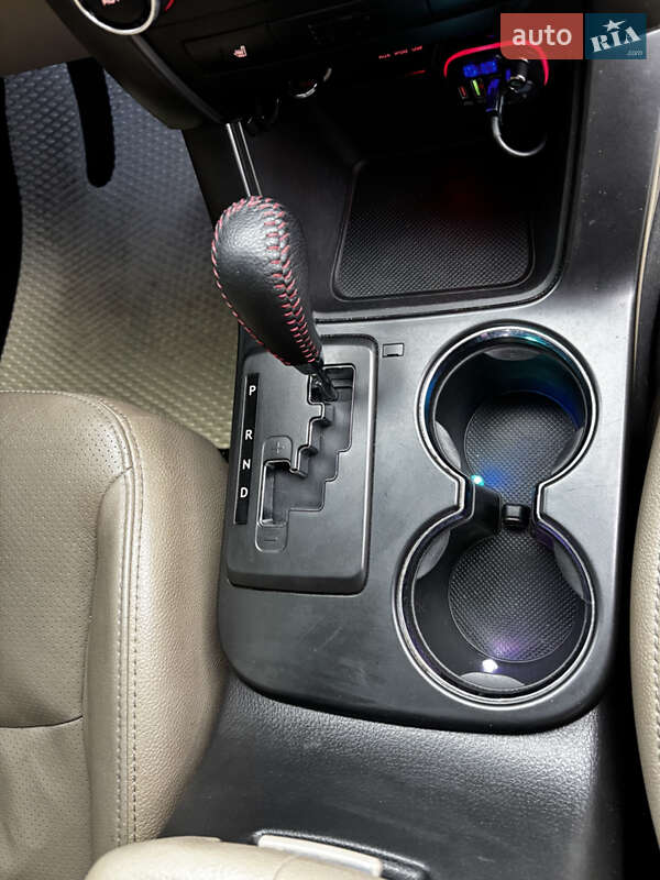 Внедорожник / Кроссовер Kia Sorento 2010 в Киеве