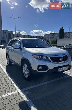 Позашляховик / Кросовер Kia Sorento 2010 в Києві