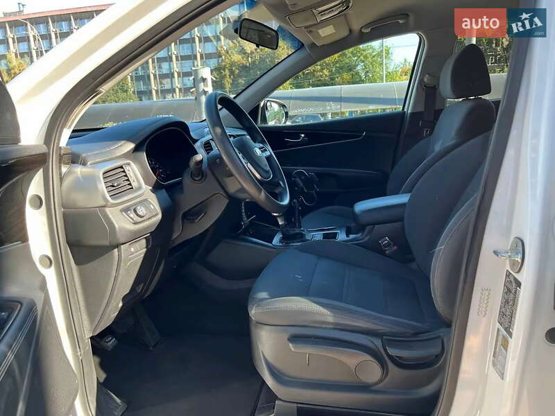 Внедорожник / Кроссовер Kia Sorento 2019 в Киеве фото 14 Внедорожник / Кроссовер Kia Sorento 2019 в Киеве