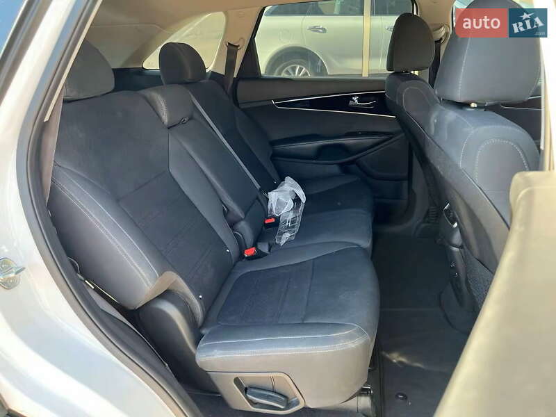 Внедорожник / Кроссовер Kia Sorento 2019 в Киеве фото 22 Внедорожник / Кроссовер Kia Sorento 2019 в Киеве