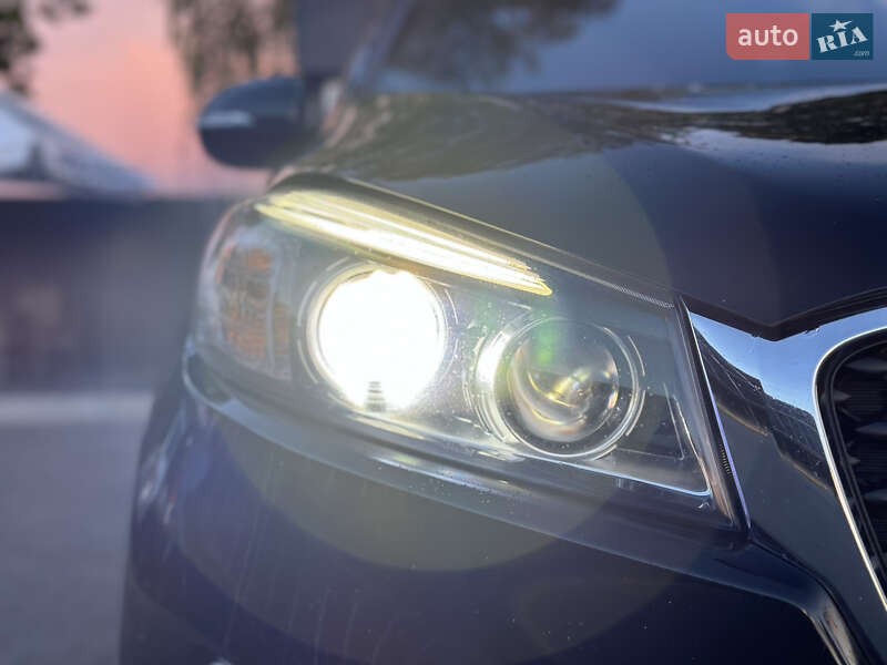 Внедорожник / Кроссовер Kia Sorento 2015 в Владимире