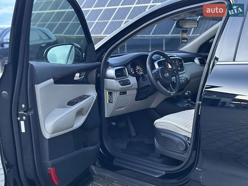 Внедорожник / Кроссовер Kia Sorento 2015 в Владимире