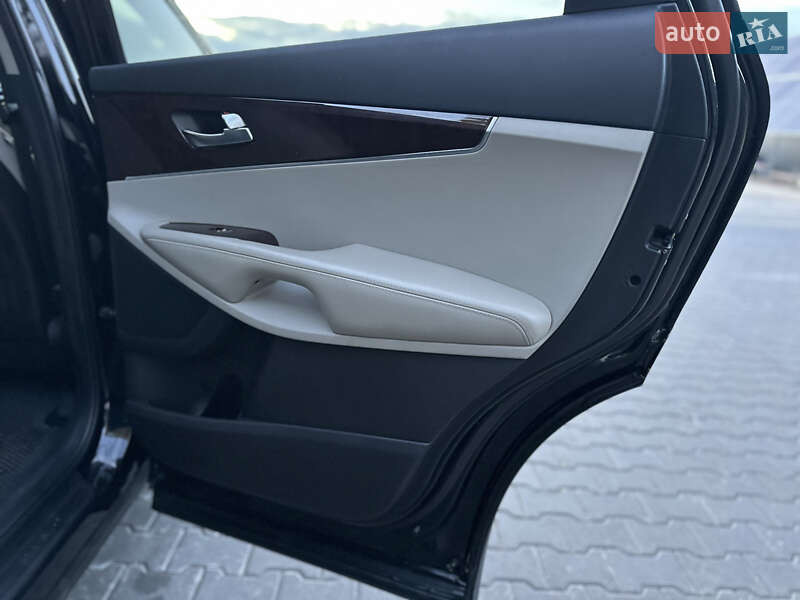 Внедорожник / Кроссовер Kia Sorento 2015 в Владимире