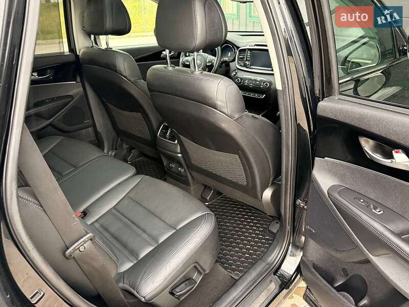 Внедорожник / Кроссовер Kia Sorento 2016 в Ивано-Франковске