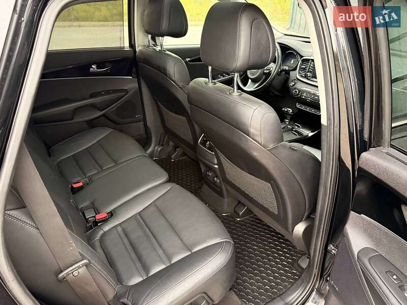 Внедорожник / Кроссовер Kia Sorento 2016 в Ивано-Франковске