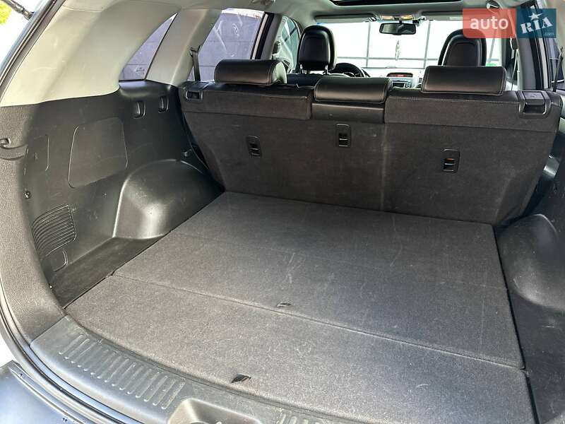 Внедорожник / Кроссовер Kia Sorento 2012 в Черкассах