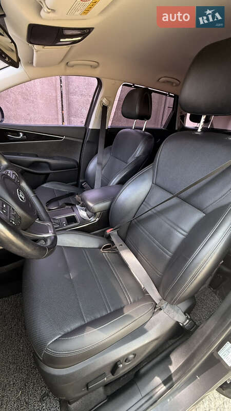 Позашляховик / Кросовер Kia Sorento 2014 в Білгороді-Дністровському фото 6 Позашляховик / Кросовер Kia Sorento 2014 в Білгороді-Дністровському