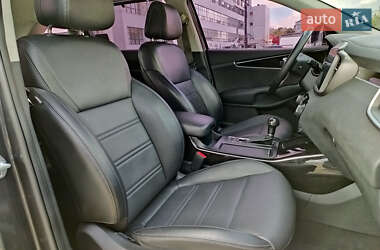 Внедорожник / Кроссовер Kia Sorento 2015 в 