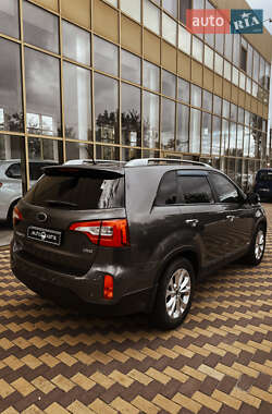 Внедорожник / Кроссовер Kia Sorento 2013 в 