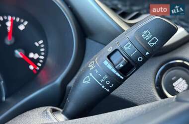 Внедорожник / Кроссовер Kia Sorento 2015 в 