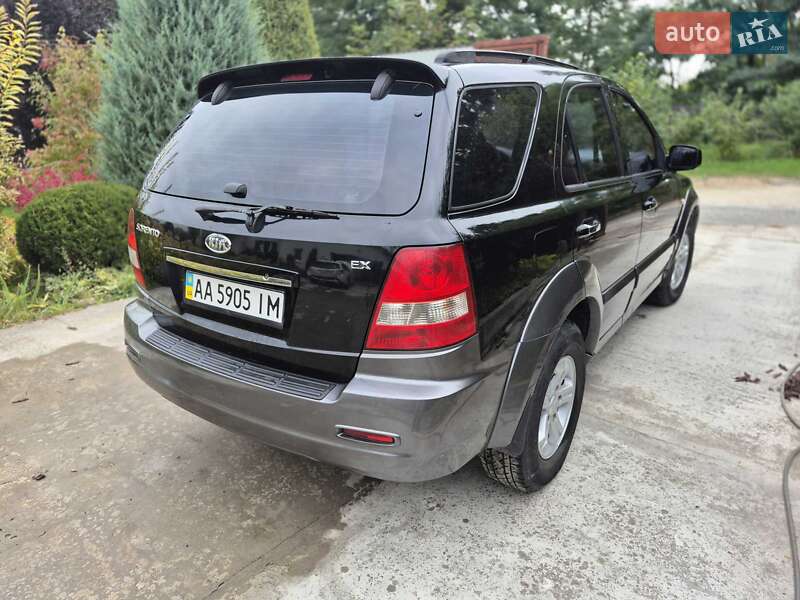 Внедорожник / Кроссовер Kia Sorento 2005 в Киеве