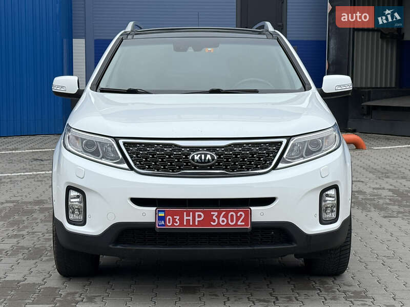 Внедорожник / Кроссовер Kia Sorento 2015 в Ровно