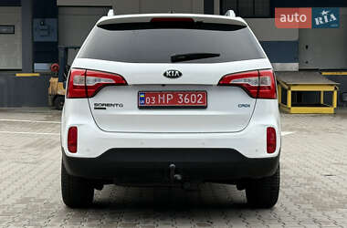 Позашляховик / Кросовер Kia Sorento 2015 в 