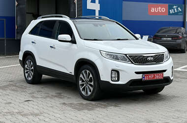 Позашляховик / Кросовер Kia Sorento 2015 в 