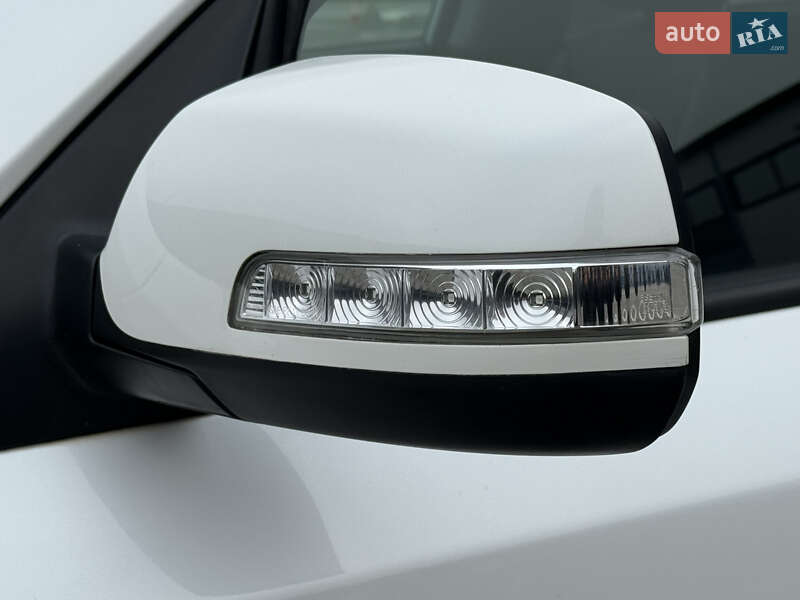 Внедорожник / Кроссовер Kia Sorento 2015 в Ровно