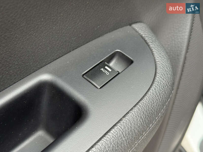 Внедорожник / Кроссовер Kia Sorento 2015 в Ровно