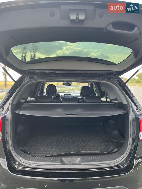 Внедорожник / Кроссовер Kia Sorento 2013 в Новониколаевке фото 8 Внедорожник / Кроссовер Kia Sorento 2013 в Новониколаевке