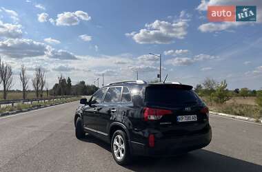 Позашляховик / Кросовер Kia Sorento 2013 в 